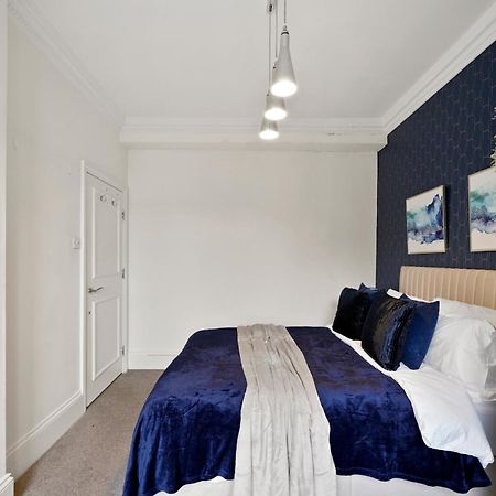 Delightful Flat In London - Sleeps 6 Apartment Bagian luar foto