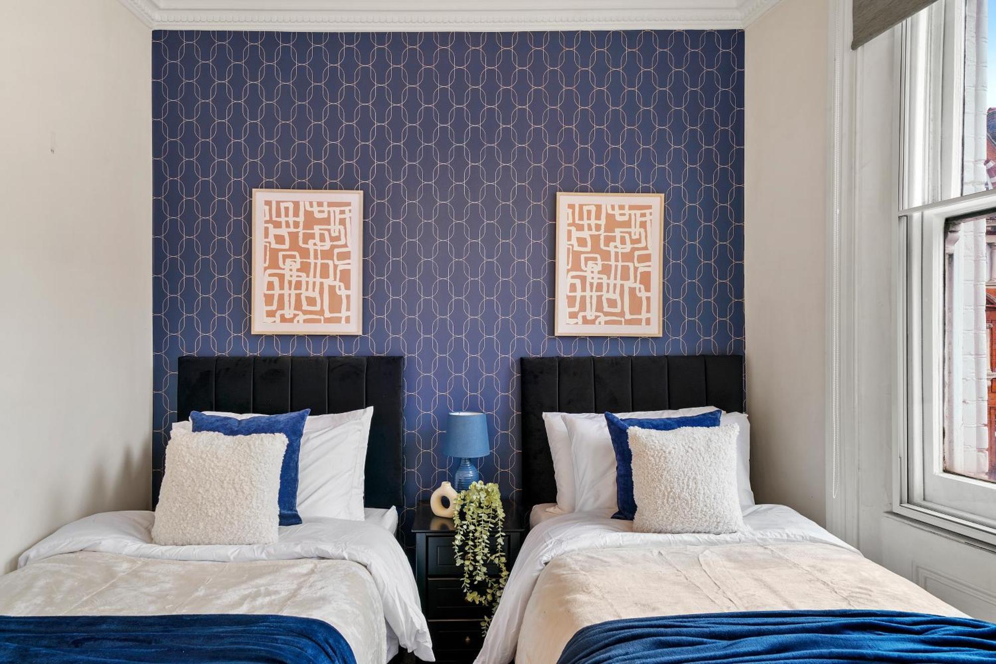 Delightful Flat In London - Sleeps 6 Apartment Bagian luar foto